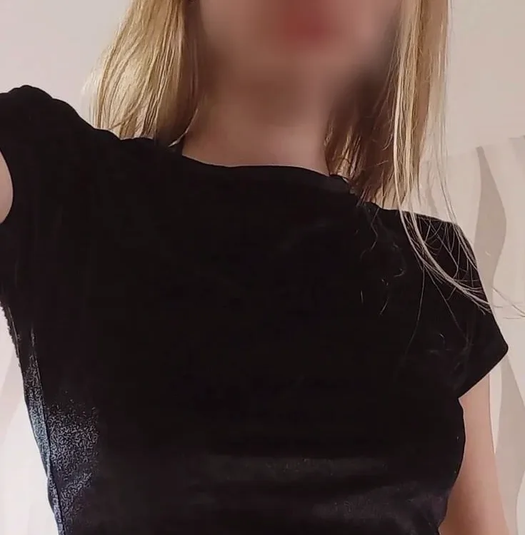 Adna, 25