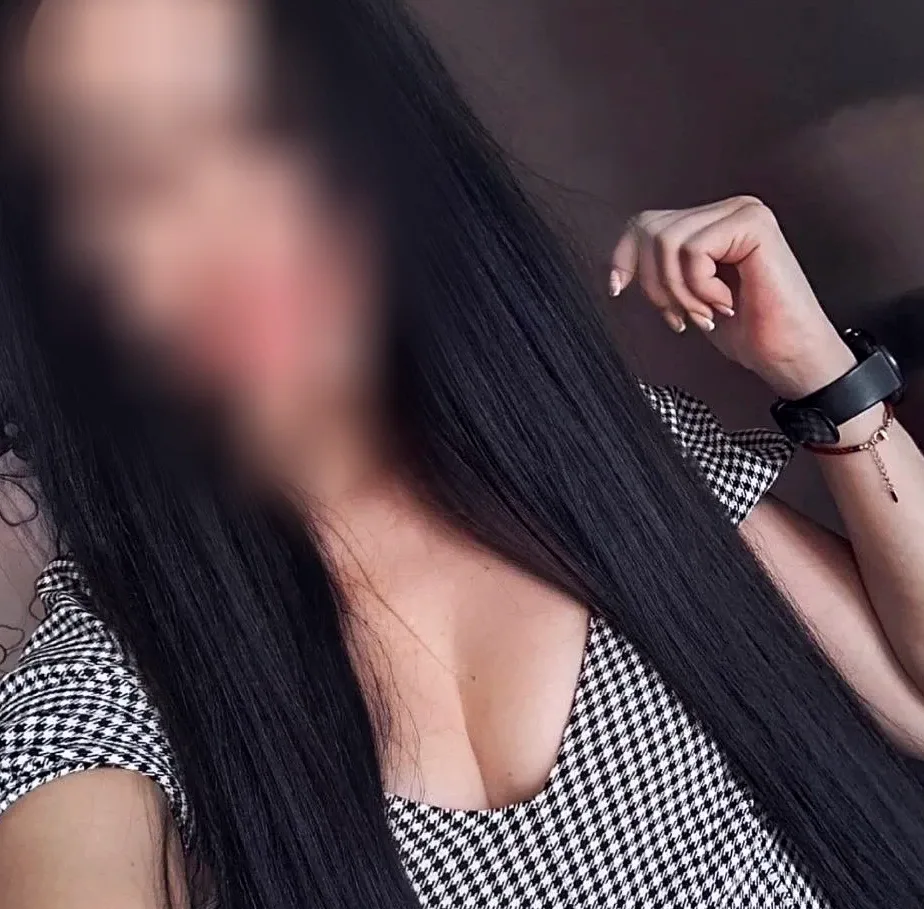 Fatima, 30